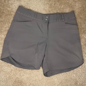 adidas Women’s Golf Shorts. Gray. Size 4